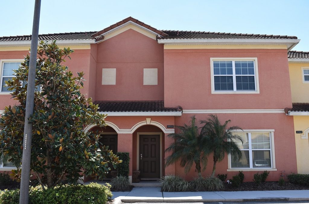 Luxurious Townhome For Sale in Paradise Palms