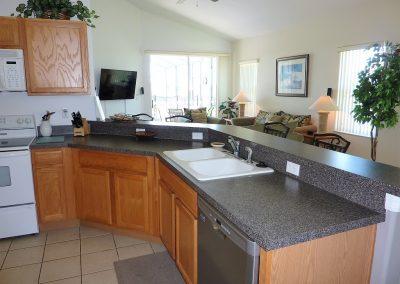 Kitchen - 1015 Corvina Dr