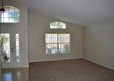 2825 Kokomo Lp - Family Room