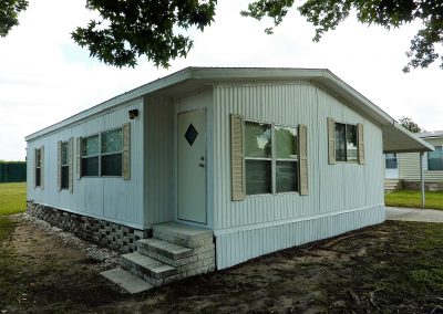 116 Kensington Drive - Side Entrance