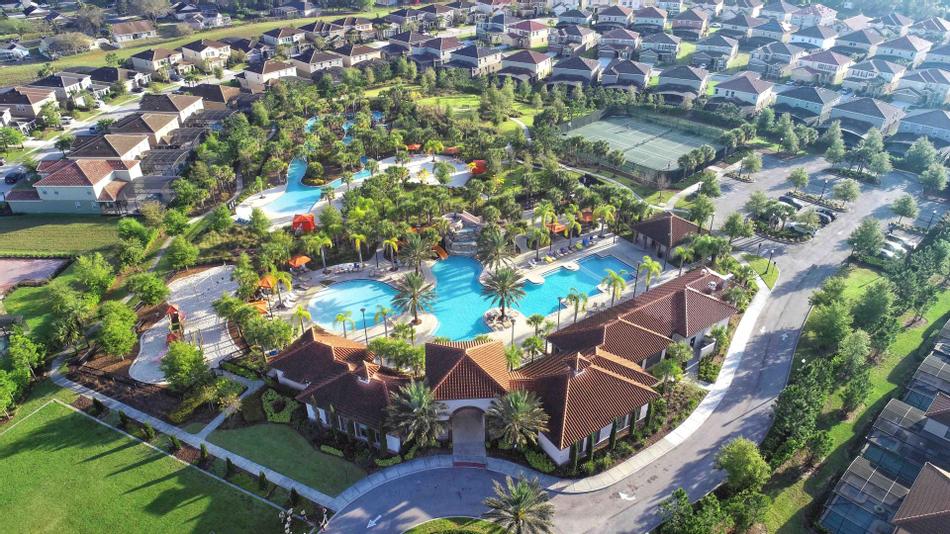 Ariel view of Soltera pool and lazy river